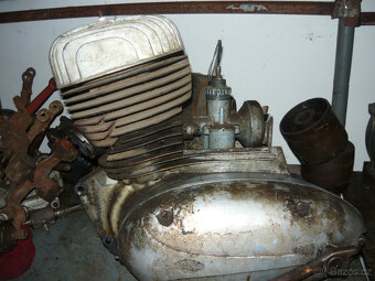 Honda125cbx,Victoria 250 ,Triumph 250,Jawa 559 - 9