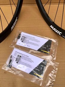 Kola MAVIC COSMIC S 42 Disc CL Carbon UST - 1660 g - 9