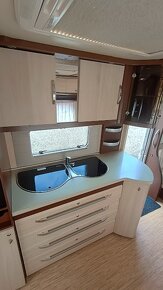 HOBBY 645 VIP + solár + měnič napětí + KLIMA - 9