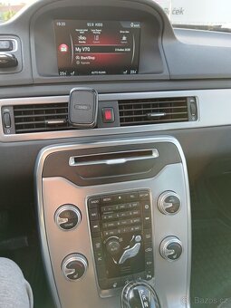 Prodám, vyměním Volvo V70 combi bifuel - 9