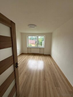 Pronájem prostorného bytu 3+1 o výměře 60,5 m² - 9
