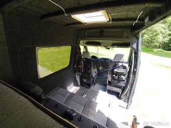 VW Crafter 2,5 2010 100 kW ÚPRAVA NA PŘEPRAVU MOTO, odp DPH - 9