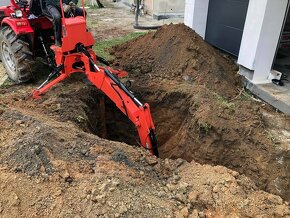 Traktorový zadní podkop BH - 7600, Podkop za traktor. Bagr. - 9