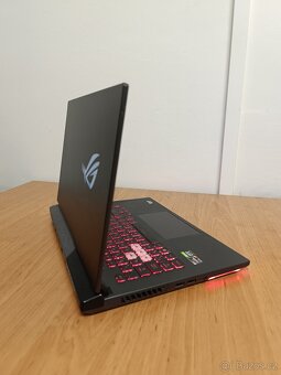 Herní notebook ASUS ROG STRIX G15 - 9