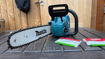 Makita DUC353Z 2×18V aku řetězová pila – TOP stav + náhradní - 9