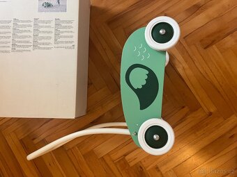 UPPSTÅ Chodítko pro batolata, zelená - 9