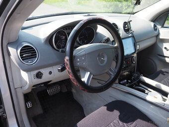 Mercedes-Benz Tř.M 320 CDI SPORT, zachovalé vozidlo - 9