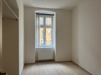 Pronájem, byt 2+kk, Plzeň - centrum, ul. V Šipce - 9