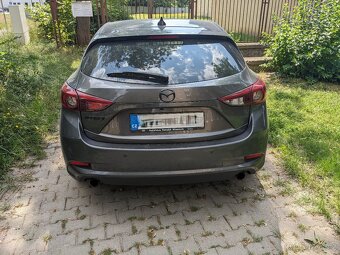 Mazda 3 skyactiv 2.0 88 kW, 2017, najeto 93.000 km - 9