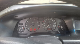 Opel Zafira 1.8 16V - 9