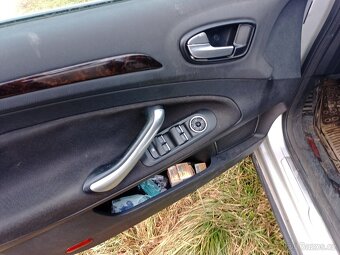 Ford Mondeo 2,0L 103kw BA7 - 9