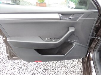 Škoda Superb Combi 2.0TSI,206KW,4x4,DSG,2018,1maj.ČR,-21%DPH - 9