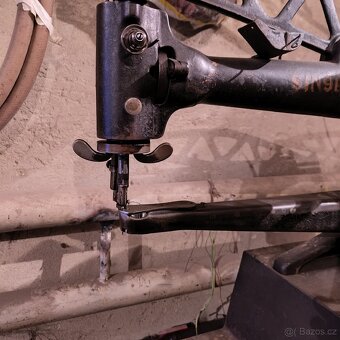 šicí stroj Singer - 9