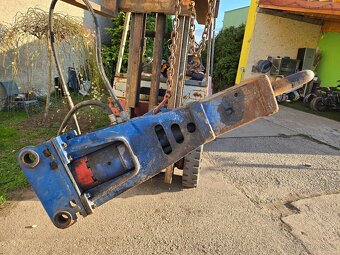 Bourací kladivo použito na Jcb 3cx možno i bagr - 9