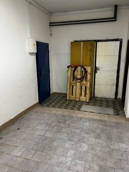 Obchodní prostory, sklad - lokalita Zlín - Pančava - 9