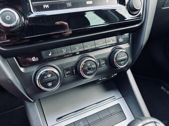 ŠKODA OCTAVIA COMBI III 2.0TDI 110KW 2016 STYLE - 9