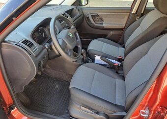 Škoda Fabia 1,2 HTP Klima benzín manuál 51 kw - 9