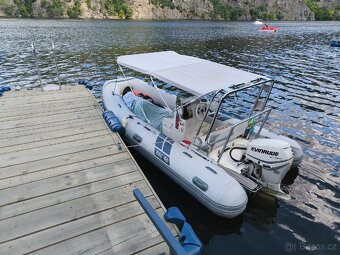 Prodám motorový RIB člun 40HP - 9