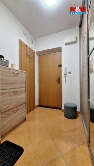 Prodej bytu 2+1, 59 m², Hradec Králové, ul. Markovická - 9