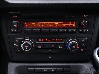 BMW X1 2,0 xDrive20d 130kW M-Paket (2012) - 9