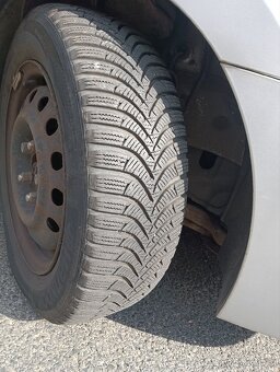 Hyundai i30 1.6i 92kW 2009 - 9