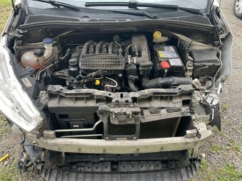 Peugeot 208 1.0i, r.2015, klima - 9