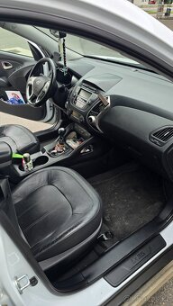 Hyundai IX35 2.0CRDI 4x4 CEBIA - 9