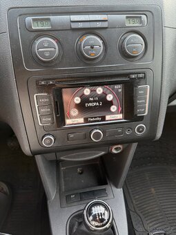 VW Caddy MAXI 4x4 1.9 TDI 77 kW – 7 míst – Bez koroze – Velm - 9