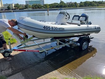 Prodám Highfield + Honda 20HP + vozík + bimini - 9