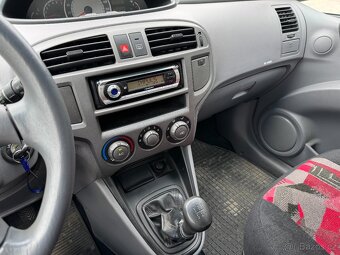 Hyundai Matrix 1,6i 76KW, MANUÁL, KLIMA, 1.MAJITEL - 9