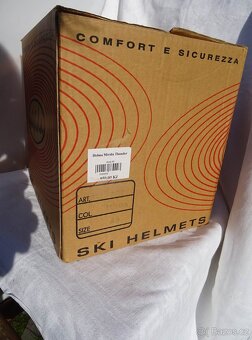 Dětská lyžařská přilba , velikost 48. - 9