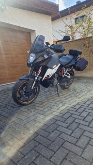 Ktm sm-t 990 - 9