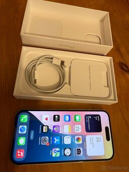 Apple 15 128gb  zelená - USB-c - 9