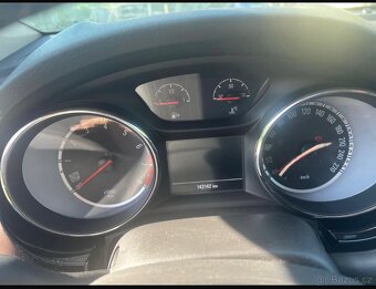 Opel Astra kombi - 9