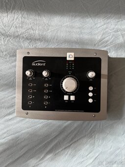 Audient iD22 USB Audio Interface - Velmi dobry stav - 9