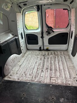Citroen Berlingo pětimistné - 9