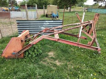 Prodám nářadí za traktor. - 9