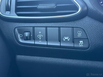 Hyundai i30,1,4i,103kw,1.majitel Čr, odpočet dph, - 9