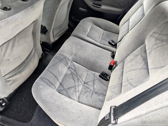 Peugeot 306 1.4 Hatchback (2000) - 9