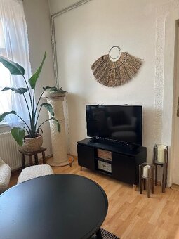 Pronájem bytu 51 m2 v Praze 7 - 9