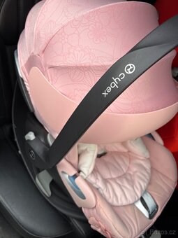Autosedačka Cybex platinum T cloud růžová - 9