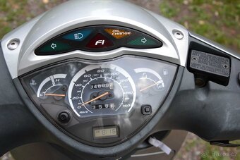 Honda SH150i - 9