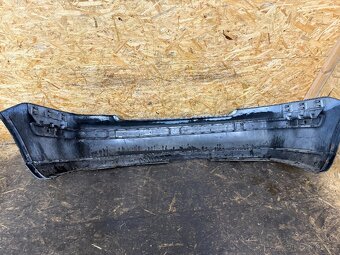 ZADNÍ NÁRAZNÍK VW BORA LIMUZINA - 9