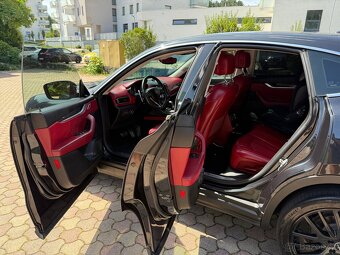Maserati Levante SQ4 gransport 3.0 V6 316kw 430hp, rv2020 - 9