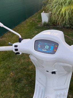 Vespa sprint 125 justin bieber - 9