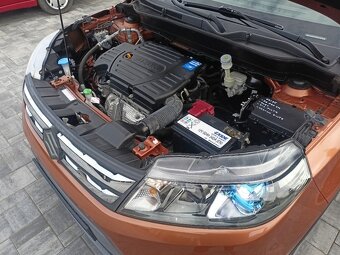 Suzuki Vitara 1.6i VVT Comfort Plus Full LED Navi Panorama - 9