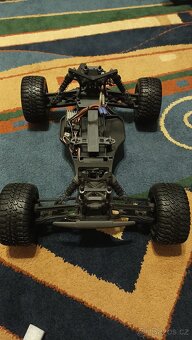 RC auto ECX AMP Monster Truck - 9