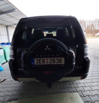 Mitsubishi Pajero 3.2 V8 140kw najeto 120tis - 9