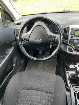 Hyundai i30 1.6 92 kW r.v. 2009 - 9