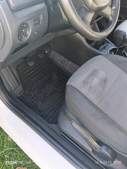 Škoda Fabia II combi 1.4/16V, 2010, 2. majitel - 9
